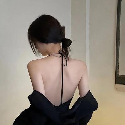 双腿之间